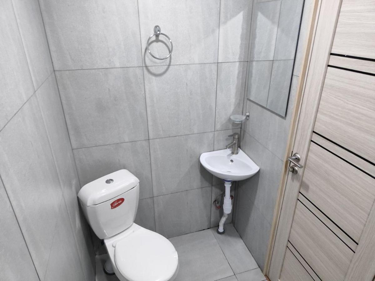 Guest House In The Small Center Yerevan Exterior photo