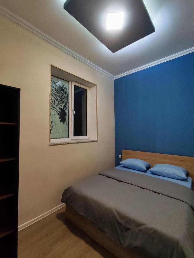 Guest House In The Small Center Yerevan Exterior photo