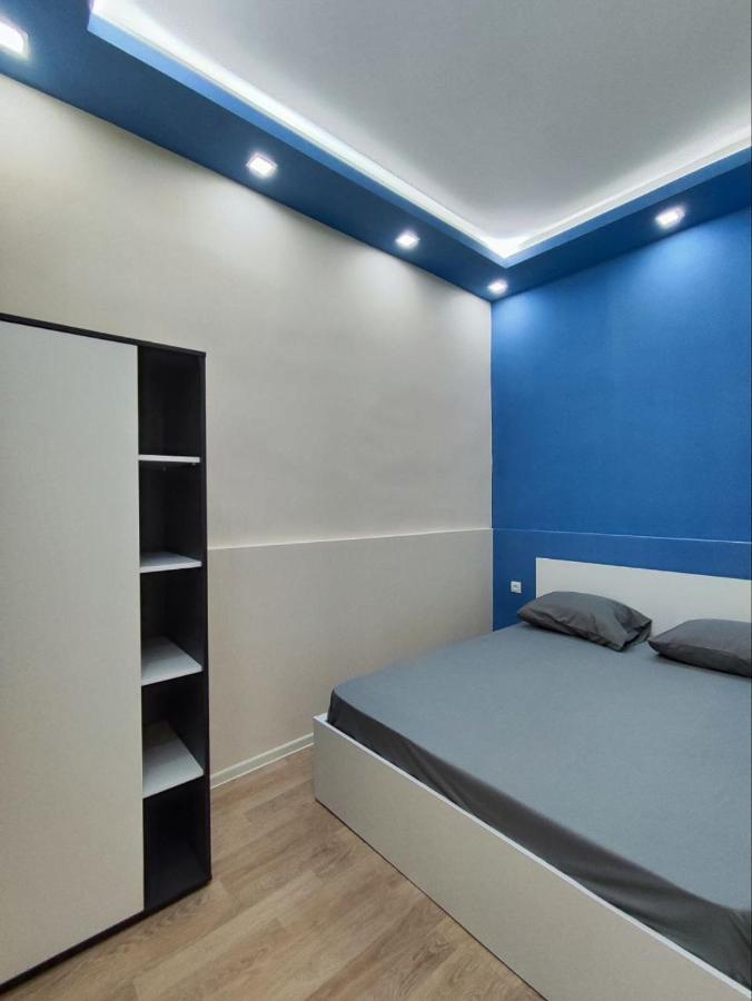 Guest House In The Small Center Yerevan Exterior photo